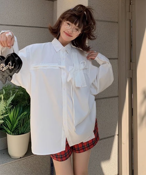 i-dare(アイディア)の「【i-dare】韓国風 オーバーサイズ ブラウス シャツ(シャツ/ブラウス・レディース・ホワイト/ブルー・FREE)」の3枚目の写真