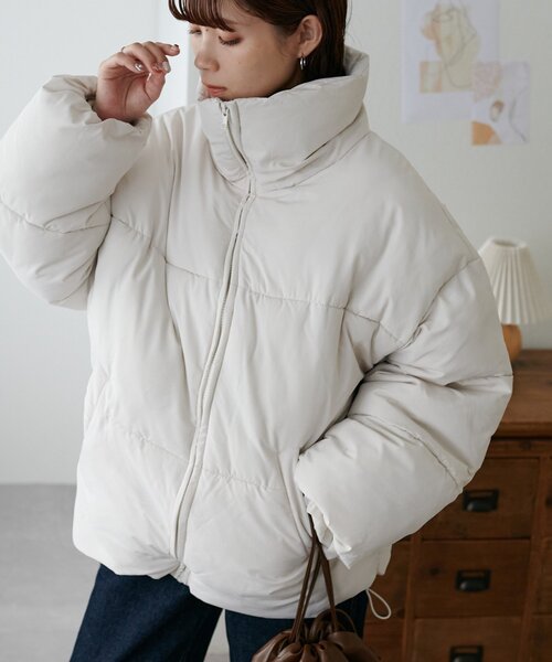 DISCOAT(ディスコート)の「【WEB限定】スタンドカラーダウンコート(ダウンジャケット/コート・レディース・ブラック/ベージュ/アイボリー・FREE)」の15枚目の写真