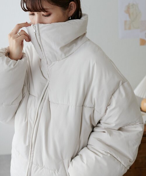 DISCOAT(ディスコート)の「【WEB限定】スタンドカラーダウンコート(ダウンジャケット/コート・レディース・ブラック/ベージュ/アイボリー・FREE)」の16枚目の写真