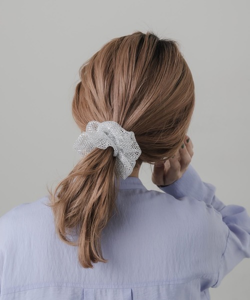 SMELLY（スメリー）の「メッシュラメシュシュ（シュシュ・レディース・シルバー・-）」の5枚目の写真