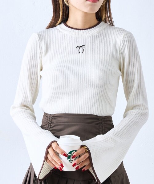 w closet(ダブルクローゼット)の「リボン刺繍リブニット(ニット/セーター・レディース・ブルー/オフホワイト/ブラック/ホワイト系その他・FREE)」の1枚目の写真