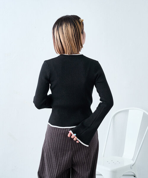 w closet(ダブルクローゼット)の「リボン刺繍リブニット(ニット/セーター・レディース・ブルー/オフホワイト/ブラック/ホワイト系その他・FREE)」の22枚目の写真