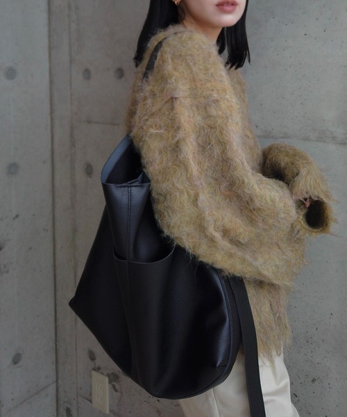 y/m by RIKA（イムバイリカ）の「フェイクレザーショルダーBAG（ショルダーバッグ・レディース・ブラック・FREE）」の5枚目の写真