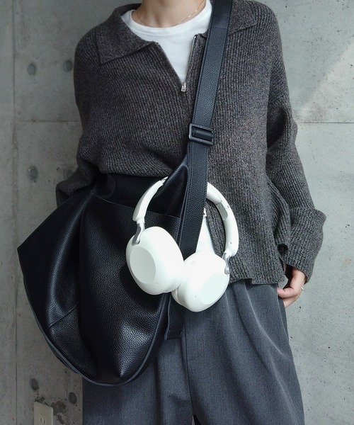 y/m by RIKA（イムバイリカ）の「フェイクレザーショルダーBAG（ショルダーバッグ・レディース・ブラック・FREE）」の8枚目の写真