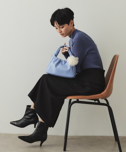 OPAQUE.CLIP（オペークドットクリップ）の「◆【2WAY】チュールチャーム付きミニショルダーバッグ（ショルダーバッグ・レディース・ブルー/シルバー/ブラック・00）」の8枚目の写真