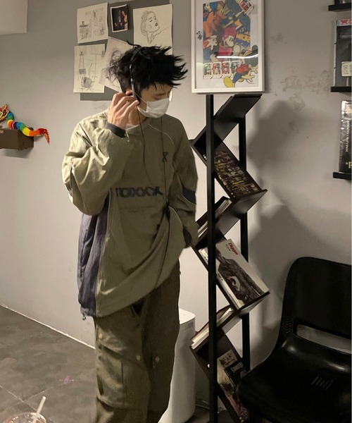 lilful（リルフル）の「ナイロンゲームプルオーバーシャツ（スウェット・レディース・カーキ/グレー・F）」の9枚目の写真