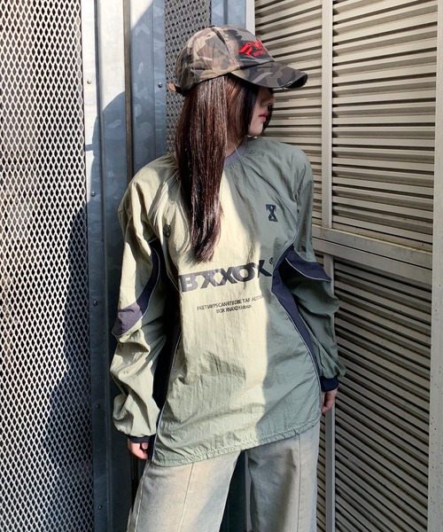 lilful（リルフル）の「ナイロンゲームプルオーバーシャツ（スウェット・レディース・カーキ/グレー・F）」の14枚目の写真