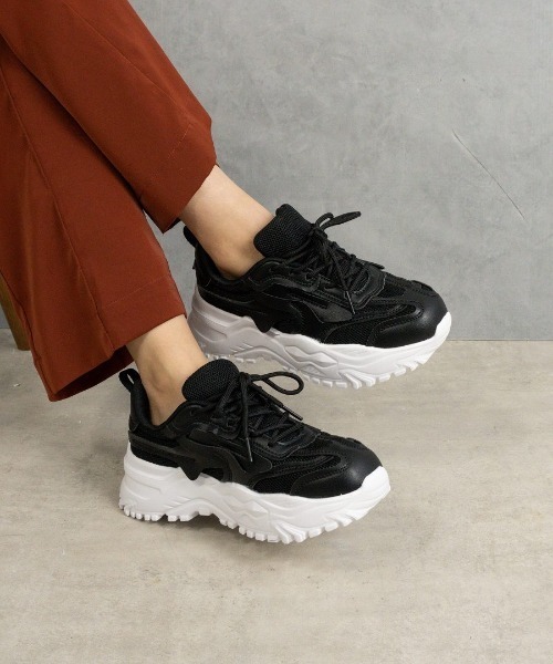 Fabby fabby（ファビィーファビィー）の「メッシュボリュームソールスニーカー（スニーカー・レディース・ブラック/ホワイト・SMALL/MEDIUM/LARGE）」の4枚目の写真