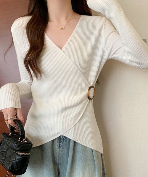 deux amour(ドゥーザムール)の「リングバックルカシュクールニットプルオーバー(ニット/セーター・レディース・ブラウン/ホワイト/ブラック・FREE)」の5枚目の写真