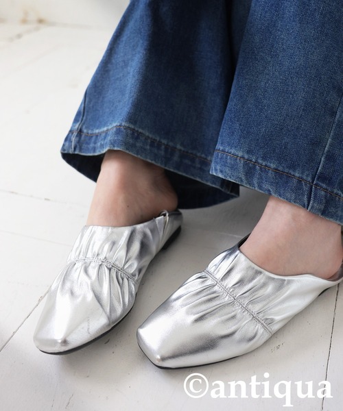 antiqua(アンティカ)の「ギャザーデザインパンプス(パンプス・レディース・ブラック/シルバー・LL/S/M/L)」の16枚目の写真