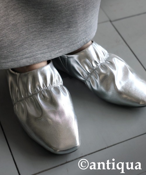 antiqua(アンティカ)の「ギャザーデザインパンプス(パンプス・レディース・ブラック/シルバー・LL/S/M/L)」の20枚目の写真