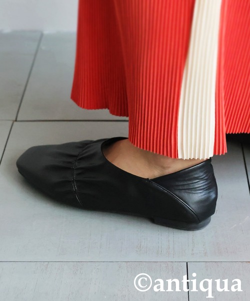 antiqua(アンティカ)の「ギャザーデザインパンプス(パンプス・レディース・ブラック/シルバー・LL/S/M/L)」の13枚目の写真