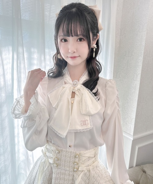 couture BY ROJITA(クチュールバイロジータ)の「ボウタイ刺繍入りブラウス(シャツ/ブラウス・レディース・ホワイト/ブラック・FREE)」の7枚目の写真