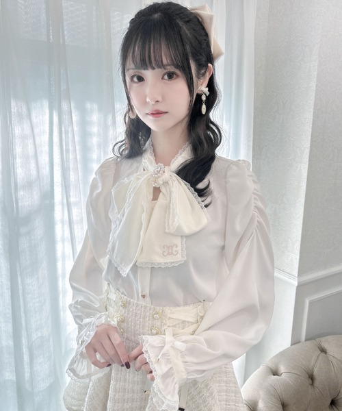 couture BY ROJITA(クチュールバイロジータ)の「ボウタイ刺繍入りブラウス(シャツ/ブラウス・レディース・ホワイト/ブラック・FREE)」の9枚目の写真
