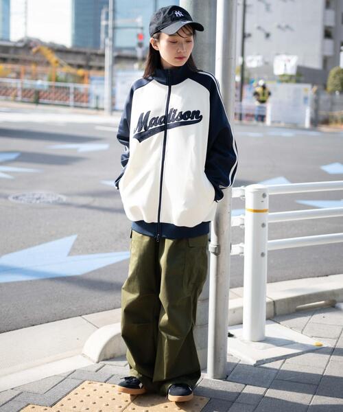 WEGO(ウィゴー)の「WEGO/ラグランライントラックジャケット(ジャージ・メンズ・ワイン/ブラウン/ネイビー・LARGE/MEDIUM)」の5枚目の写真