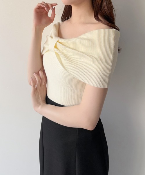 mipiarl(ミピアール)の「リボンオフショルニット(ニット/セーター・レディース・ブラック/アイボリー/チャコール・MEDIUM/LARGE)」の7枚目の写真