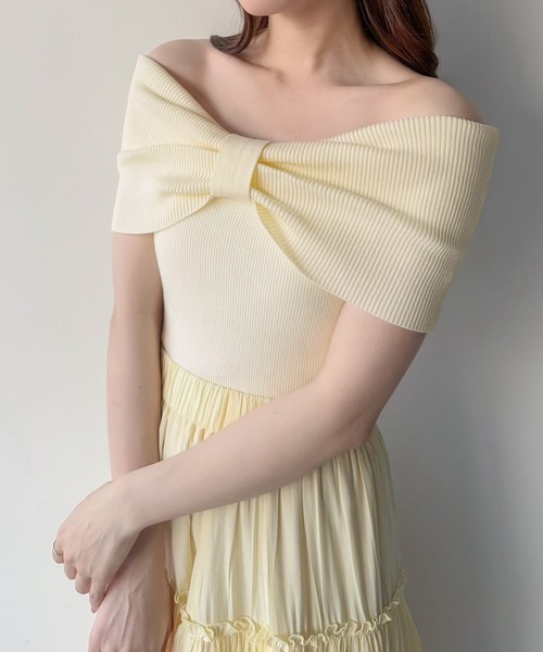 mipiarl(ミピアール)の「リボンオフショルニット(ニット/セーター・レディース・ブラック/アイボリー/チャコール・MEDIUM/LARGE)」の9枚目の写真