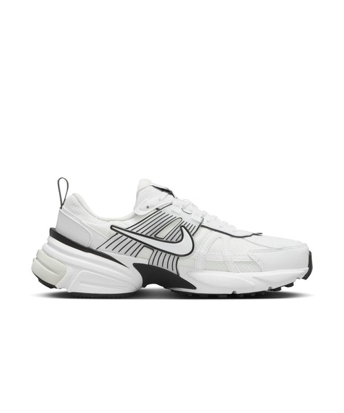 NIKE(ナイキ)の「W V2K RUN HF5342-100(スニーカー・レディース・ホワイト・22.5cm/23.5cm/24.5cm/25.5cm/23.0cm/24.0cm/25.0cm/26.0cm)」の9枚目の写真