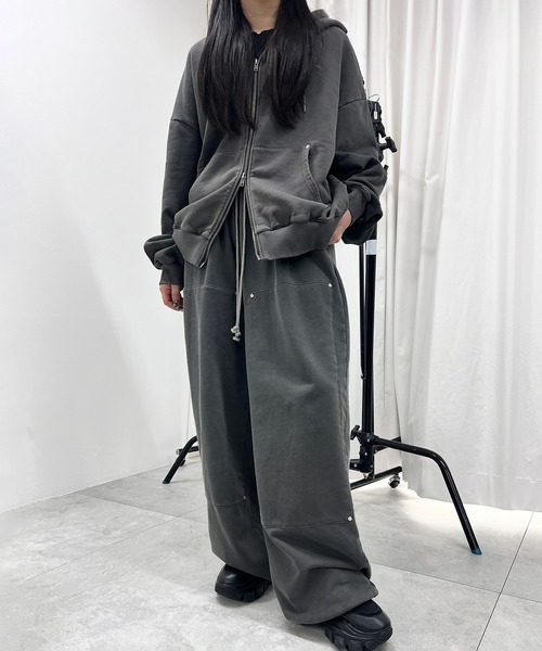 Figments（フィグメンツ）の「ダブルニーサルファースウェットパンツ（スウェットパンツ・レディース・スミクロ・FREE）」の11枚目の写真