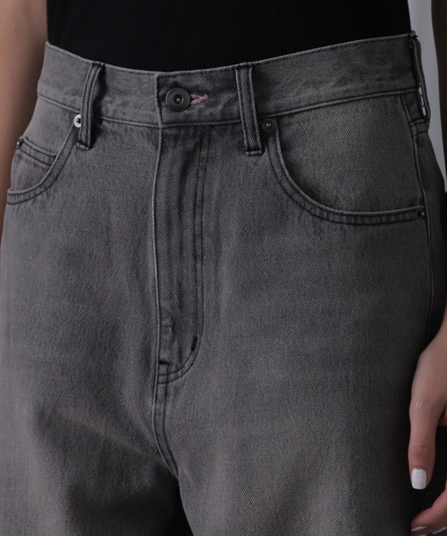 ROSE BUD（ローズバッド）の「パネルデニムパンツ（デニムパンツ・レディース・ブラック/ブルー・S/M）」の9枚目の写真