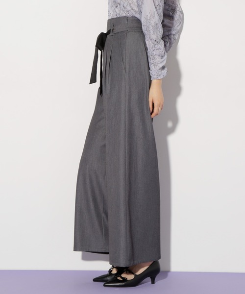 JILL by JILL STUART（ジルバイジルスチュアート）の「◇リボンベルト付きワイドパンツ（その他パンツ・レディース・チャコールグレー/ピンク/インディゴブルー・MEDIUM/SMALL）」の10枚目の写真