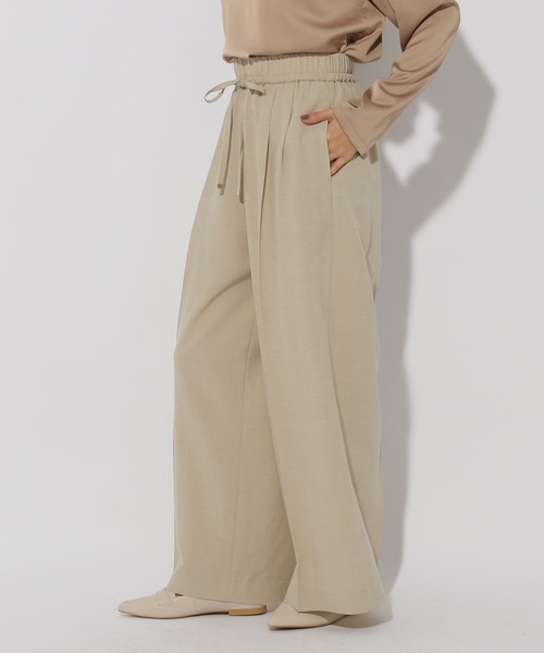 Elura(エルーラ)の「映えラクイージーワイドパンツ<低身長サイズあり>/292397(その他パンツ・レディース・ネイビー/ライトグレー/グレイッシュベージュ・MEDIUM/LARGE/FREE(S))」の14枚目の写真
