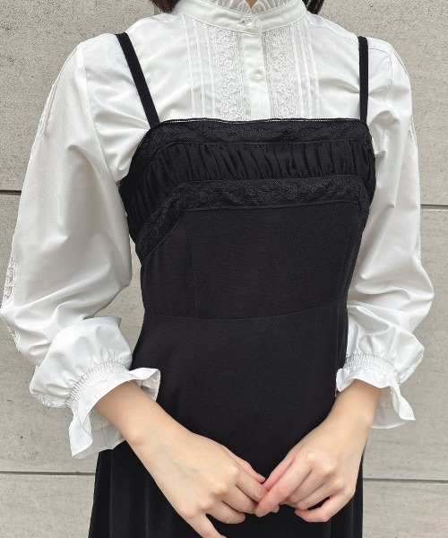 an another angelus(アンアナザーアンジェラス)の「ローズブローチ付きネグリジェ風ワンピース/ fint フィント(ワンピース・レディース・ライトグレー/ブラック・FREE)」の10枚目の写真