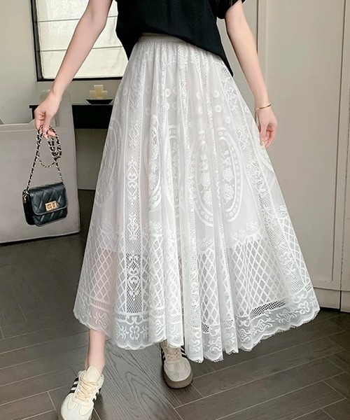 shopnikoniko（ショップニコニコ）の「総レーススカート フレア ボリューム ロング丈 スカート（スカート・レディース・ホワイト/ブラック・フリー）」の3枚目の写真