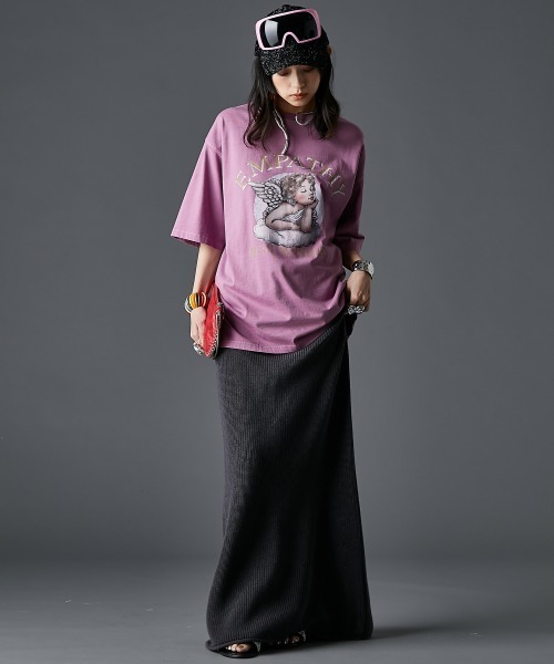 GEVS.（ジェイヴィス）の「綿100％ピグメント染エンジェルプリントTシャツ＜大きいサイズ有＞GEVS.（Tシャツ/カットソー・レディース・ピンク/チャコール・5L/4L/3L/LL/L/M）」の21枚目の写真