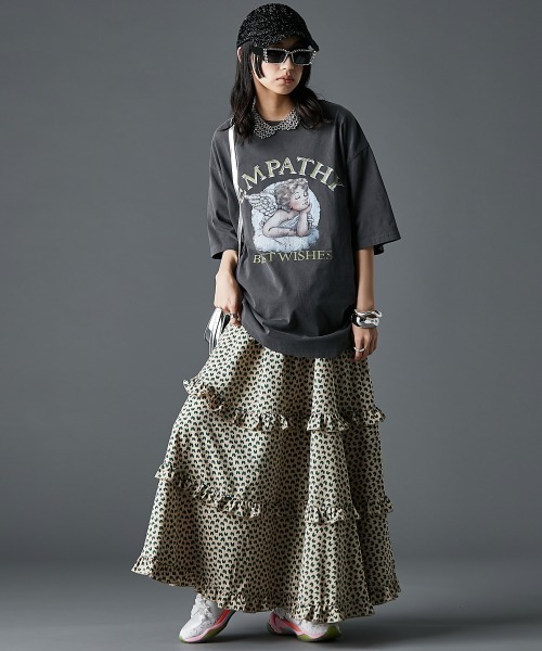 GEVS.（ジェイヴィス）の「綿100％ピグメント染エンジェルプリントTシャツ＜大きいサイズ有＞GEVS.（Tシャツ/カットソー・レディース・ピンク/チャコール・5L/4L/3L/LL/L/M）」の8枚目の写真