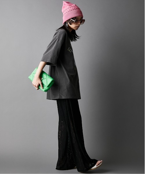 GEVS.（ジェイヴィス）の「綿100％ピグメント染エンジェルプリントTシャツ＜大きいサイズ有＞GEVS.（Tシャツ/カットソー・レディース・ピンク/チャコール・5L/4L/3L/LL/L/M）」の15枚目の写真