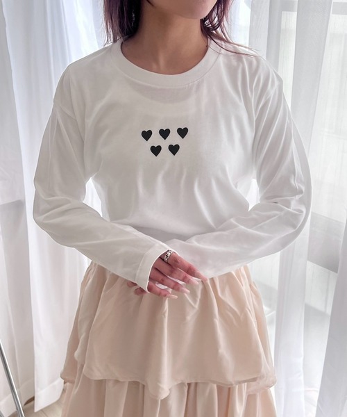 merrylatte（メリーラテ）の「ハート柄デザインロンT／長袖Tシャツ（Tシャツ/カットソー・レディース・A/B・MEDIUM）」の2枚目の写真