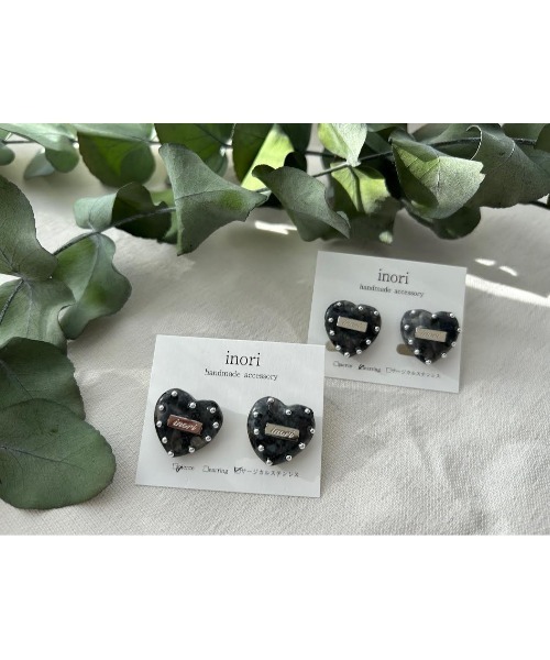 tone(トーン)の「【inori】天然石スタッズmini(ハート)(MA)(イヤリング・レディース・ホワイト×ゴールド/その他/ホワイト×シルバー/ブラック×シルバー/ブラック×ゴールド・FREE)」の4枚目の写真
