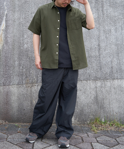 ikka(イッカ)の「パナマレギュラーカラーシャツ(シャツ/ブラウス・メンズ・オレンジ/ネイビー/ベージュ/オフホワイト/ブルー/オリーブ・S/M/L/XL)」の22枚目の写真