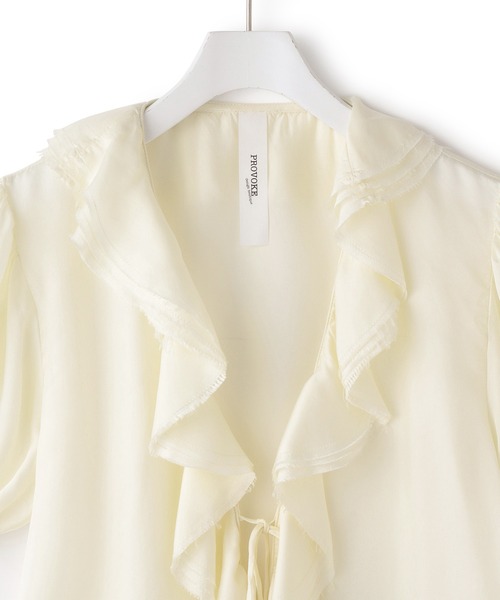 PROVOKE (プロヴォーク)の「【PROVOKE(プロヴォーク)】別注 cupro raffle collar blouse(シャツ/ブラウス・レディース・チャコールグレー/ホワイト系その他・FREE)」の15枚目の写真