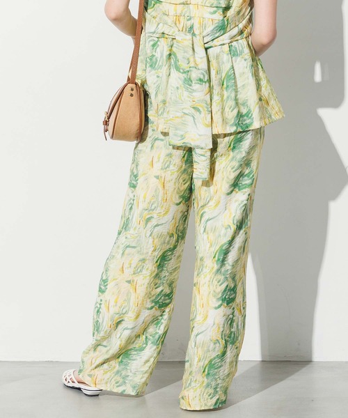 Gready Brilliant(グレディブリリアン)の「ブラシプリントイージーワイドパンツ(その他パンツ・レディース・イエロー×グリーン/黄緑系・FREE)」の12枚目の写真