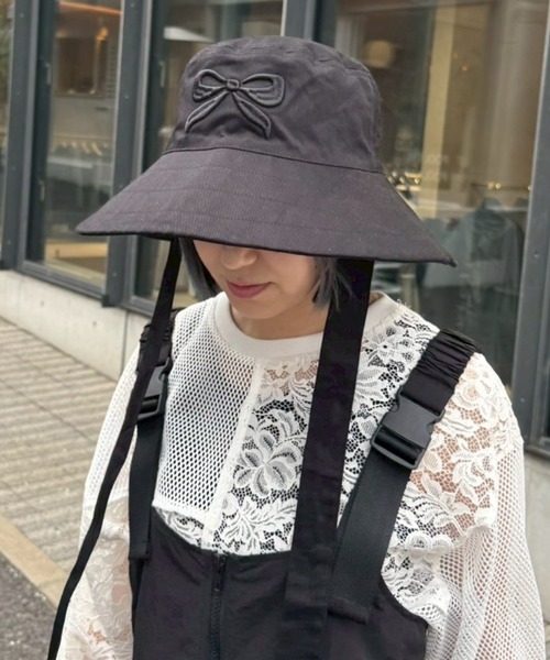 Candy Stripper（キャンディストリッパー）の「RIBBON BUCKET ハット（ハット・レディース・ブラック/アイボリー・FREE）」の2枚目の写真