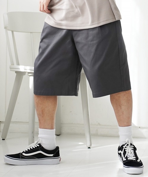 Beno（ビーノ）の「コットンツイルバギーショーツ ワイドショートパンツ バミューダ短パン（その他パンツ・メンズ・キナリ/ブラック/ライトグレー/ホワイト/チャコールグレー/ベージュ/ネイビー/オリーブ/サックスブルー・MEDIUM/LARGE/X-LARGE）」の4枚目の写真