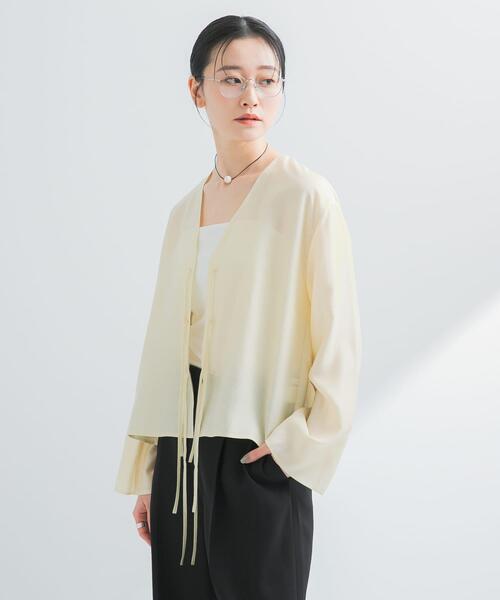 URBAN RESEARCH（アーバンリサーチ）の「フロントリボンシアージャケット（シャツ/ブラウス・レディース・ブラック/イエロー系その他/オフホワイト・FREE）」の21枚目の写真