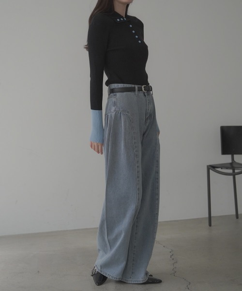 Clum（クルム）の「Side panel switching Wide denim pants / サイドパネル切り替えタックワイドデニムパンツ（デニムパンツ・レディース・ライトブルー・SMALL/LARGE/MEDIUM）」の14枚目の写真