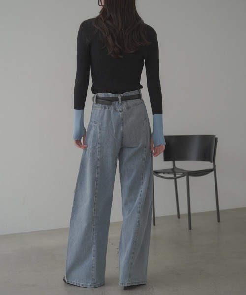 Clum（クルム）の「Side panel switching Wide denim pants / サイドパネル切り替えタックワイドデニムパンツ（デニムパンツ・レディース・ライトブルー・SMALL/LARGE/MEDIUM）」の16枚目の写真