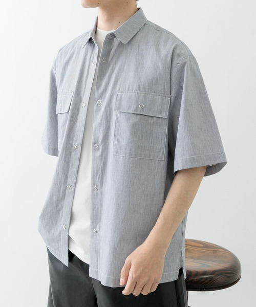 ITEMS URBANRESEARCH（アイテムズ アーバンリサーチ）の「ストライプリングドットボタン半袖シャツ（シャツ/ブラウス・メンズ・ブルー/ブラック・LARGE/MEDIUM）」の14枚目の写真