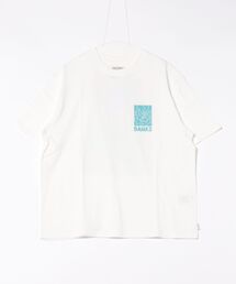 BANKS（バンクス）の「DESIGN TEE /BANKS JOURNAL(バンクスジャーナル)ワンポイントプリント半袖デザインT-シャツ（Tシャツ/カットソー）」