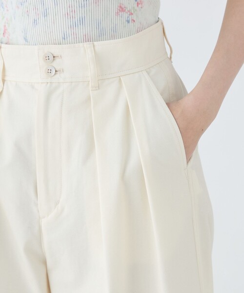 MACPHEE(マカフィー)の「シルクネップウェザー タックワイドパンツ(その他パンツ・レディース・チャコールグレー/ホワイト・32/34/36)」の4枚目の写真