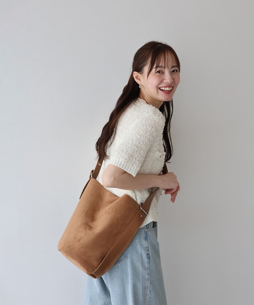 BLUEEAST（ブルーイースト）の「スエードワンハンドルバッグ（ショルダーバッグ・レディース・ベージュ/キャメル/ブラック・FREE）」の12枚目の写真