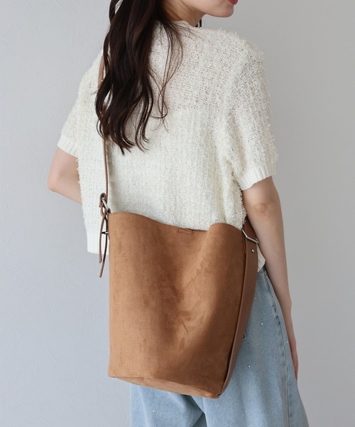 BLUEEAST（ブルーイースト）の「スエードワンハンドルバッグ（ショルダーバッグ・レディース・ベージュ/キャメル/ブラック・FREE）」の13枚目の写真