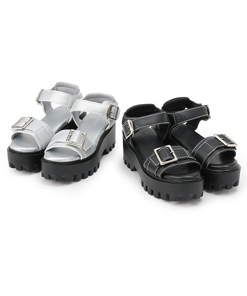 LOVETOXIC(ラブトキシック)の「【LTXC】バックル合皮サンダル(サンダル・キッズ・シルバー/ブラック・22-22.5/24-24.5cm/23-23.5cm)」の6枚目の写真