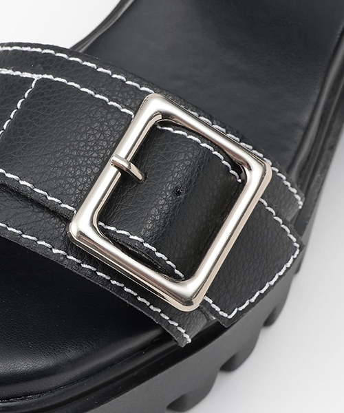 LOVETOXIC(ラブトキシック)の「【LTXC】バックル合皮サンダル(サンダル・キッズ・シルバー/ブラック・22-22.5/24-24.5cm/23-23.5cm)」の12枚目の写真