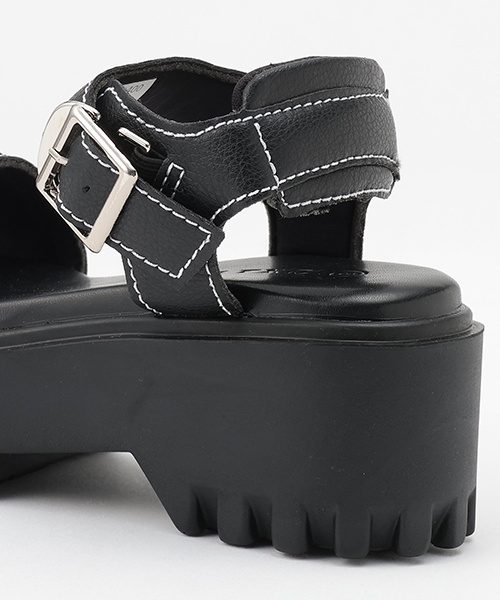 LOVETOXIC(ラブトキシック)の「【LTXC】バックル合皮サンダル(サンダル・キッズ・シルバー/ブラック・22-22.5/24-24.5cm/23-23.5cm)」の18枚目の写真