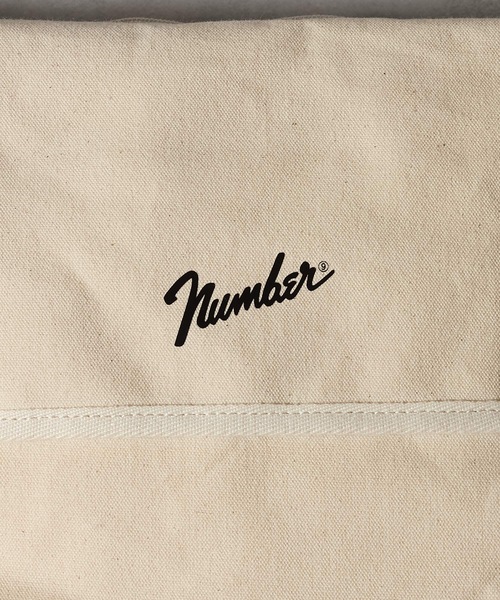 NUMBER (N)INE（ナンバーナイン）の「CANVAS 2WAY HANDLE FLAP SHOULDER BAG / SMALL / コットン キャンバス 2way ハンドル フラップ ショルダーバッグ スモールサイズ（ショルダーバッグ・メンズ・ブラック/アイボリー・FREE）」の8枚目の写真